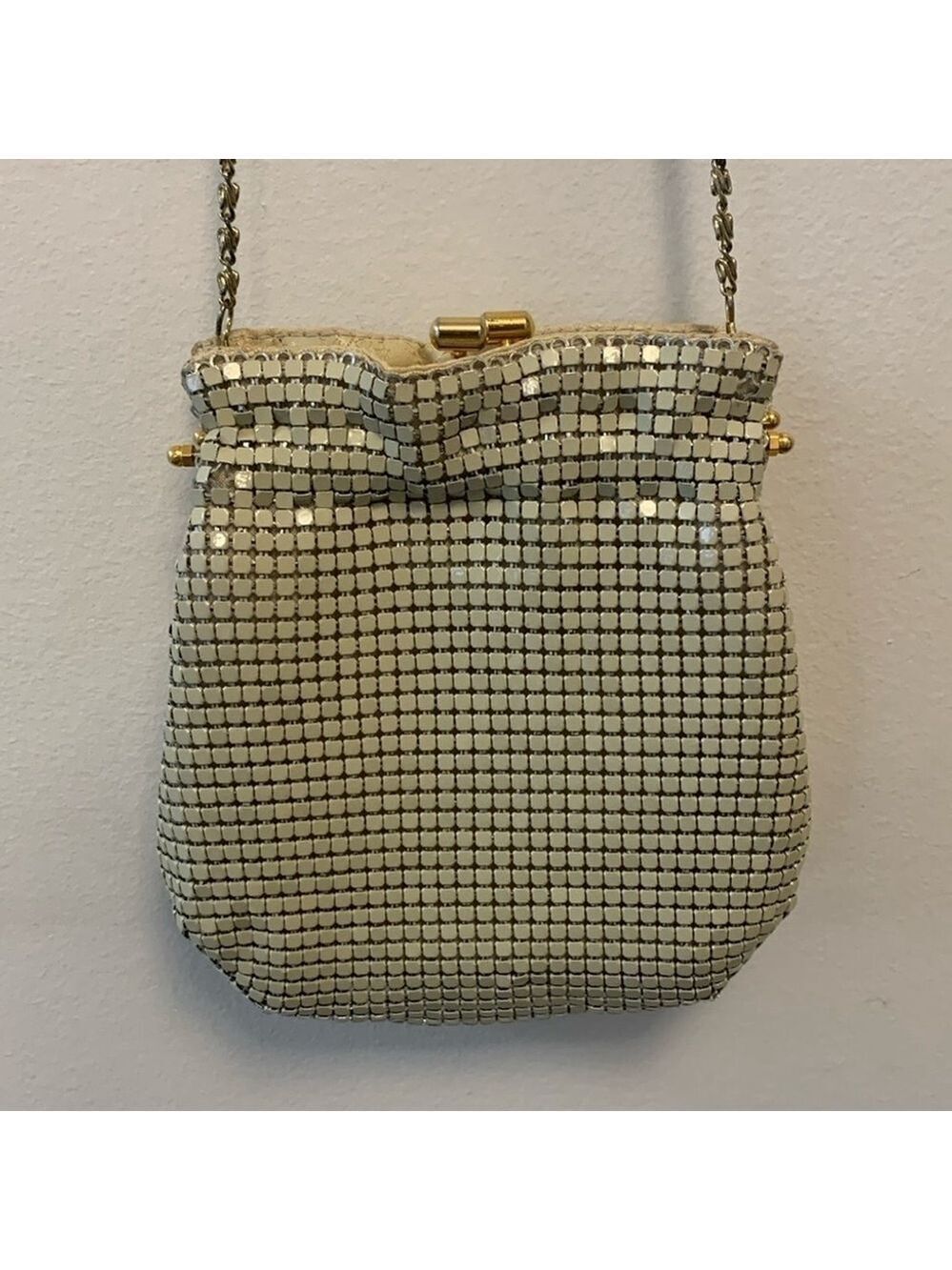 Vintage Heys Canada purse enamel metal mesh evening clutch cream gold hardware